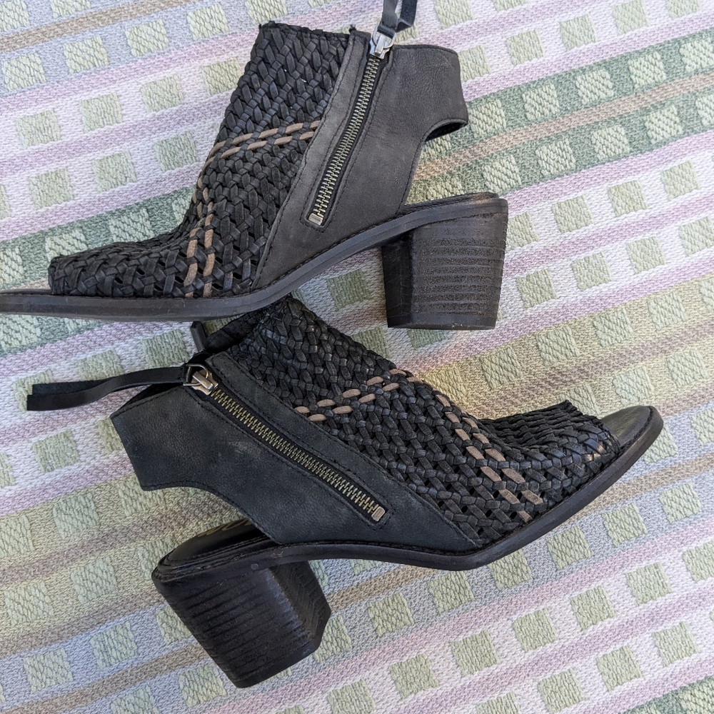 Sam Edelman Women’s Cooper Black Woven Leather Open Toe Bootie Sandal Size 9 M